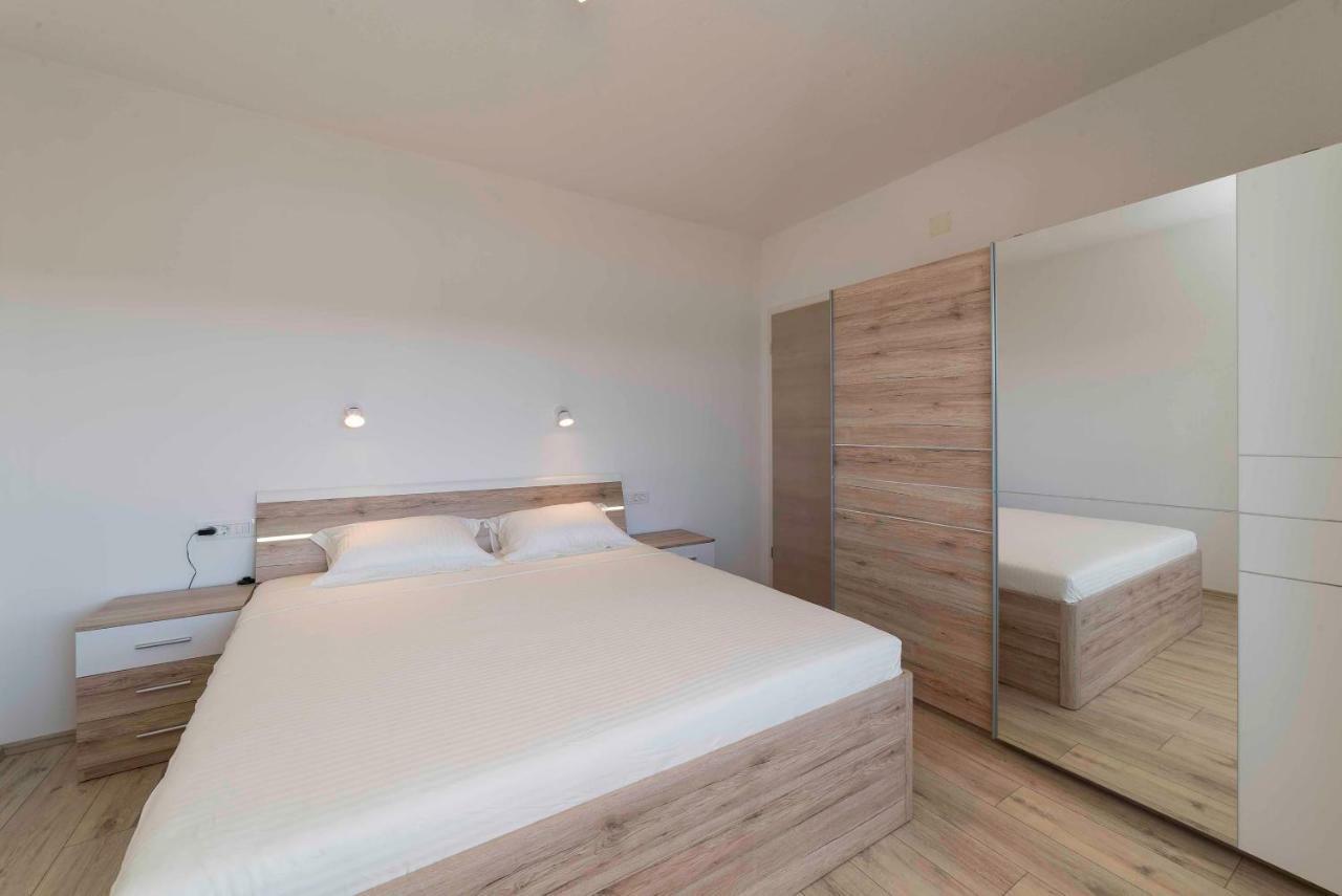 Sunset House Apartment Kampor Exterior photo